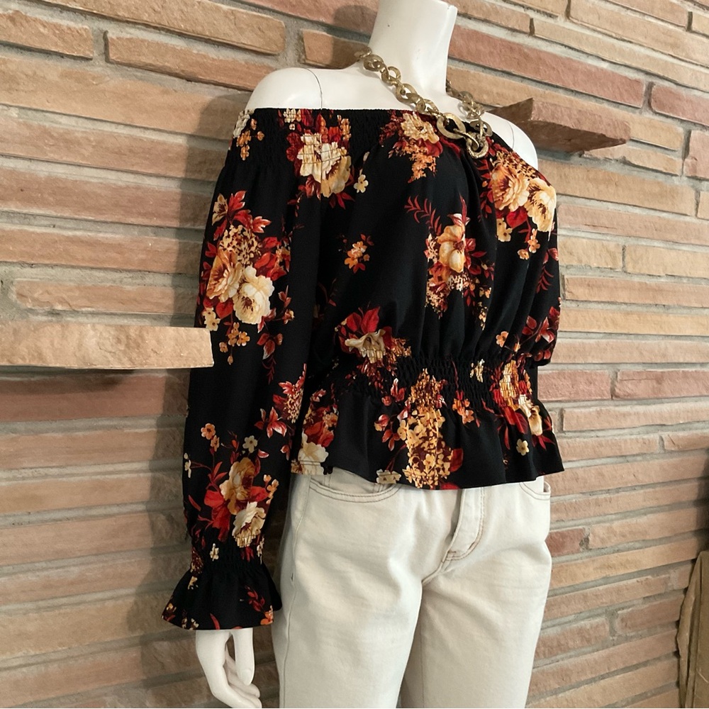 Lavish Off Shoulder Floral Stretch Top Large